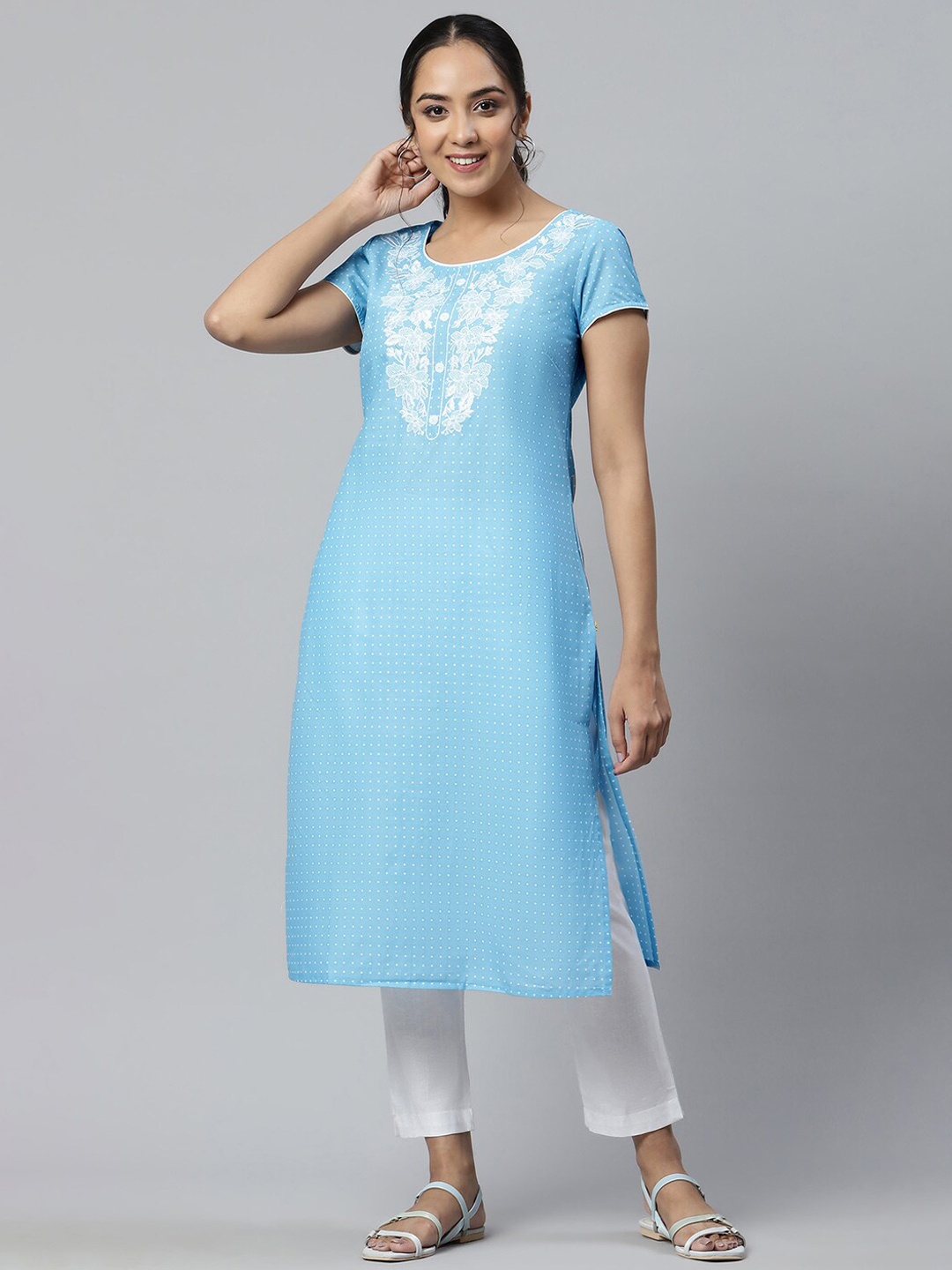 

AURELIA Women Blue Embroidered solid Kurta
