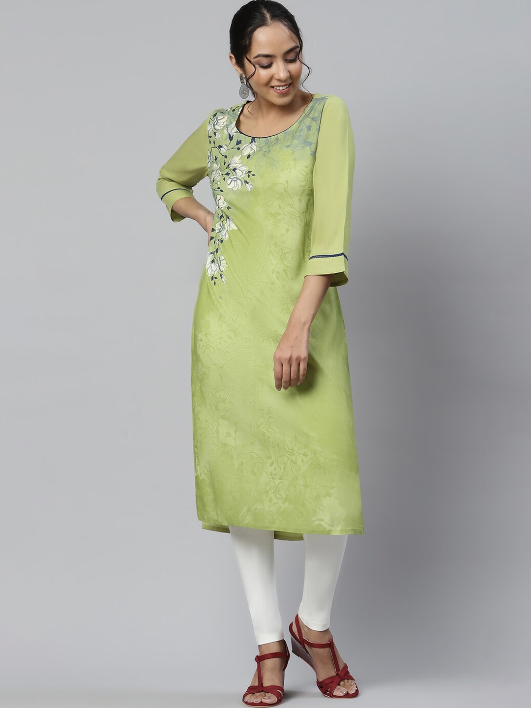 

AURELIA Women Green Floral Embroidered Floral Handloom Kurta