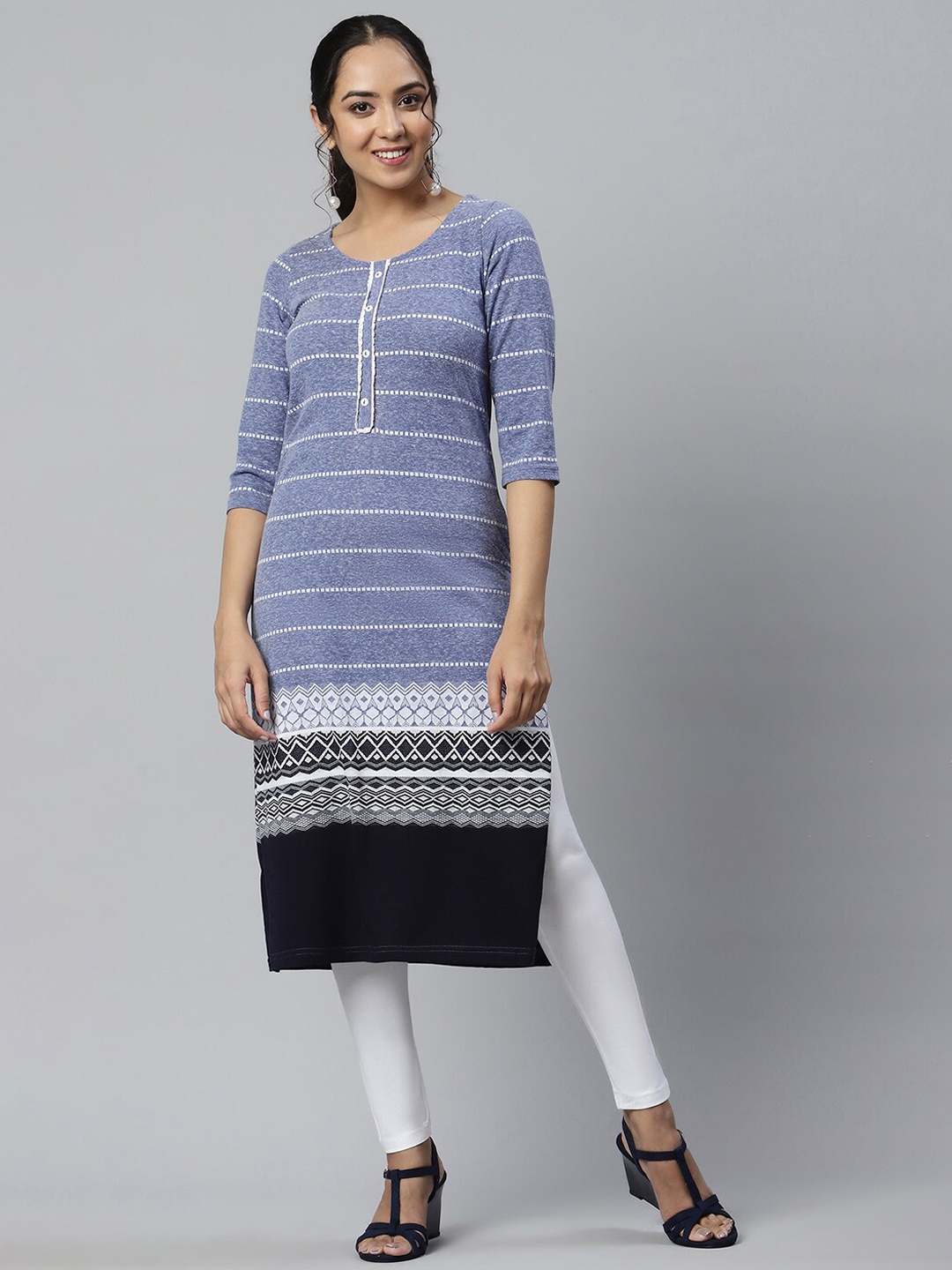 

AURELIA Women Blue & White Geometric Printed Gotta Patti Asymmetric Kurta