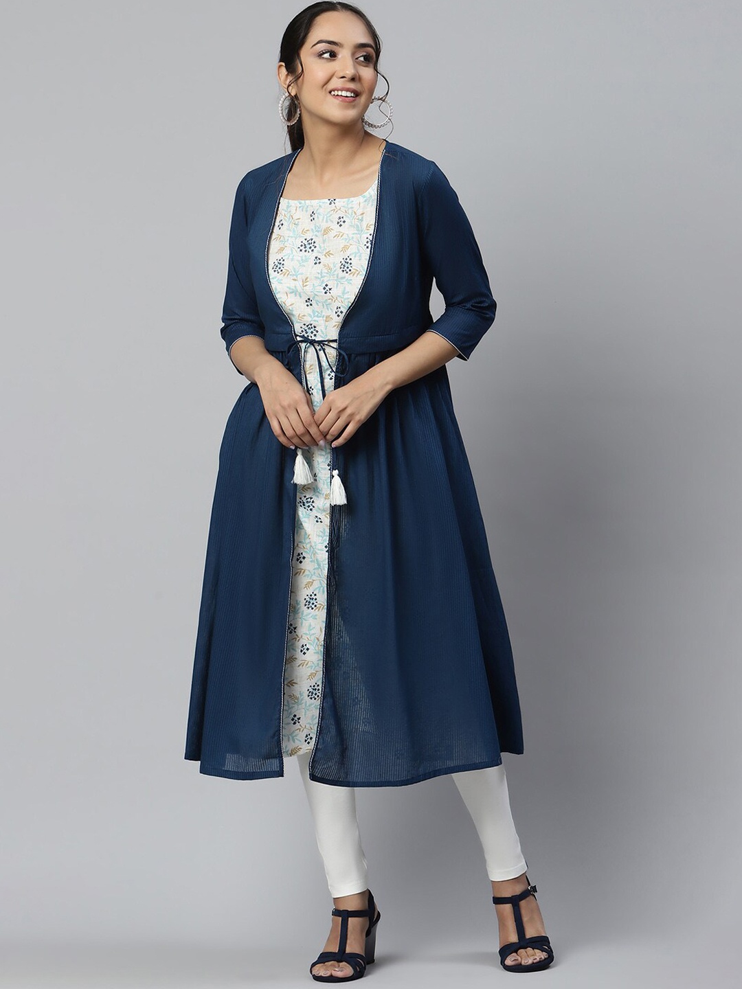 

AURELIA Women Floral Printed Shoulder Strap Kurta, Blue