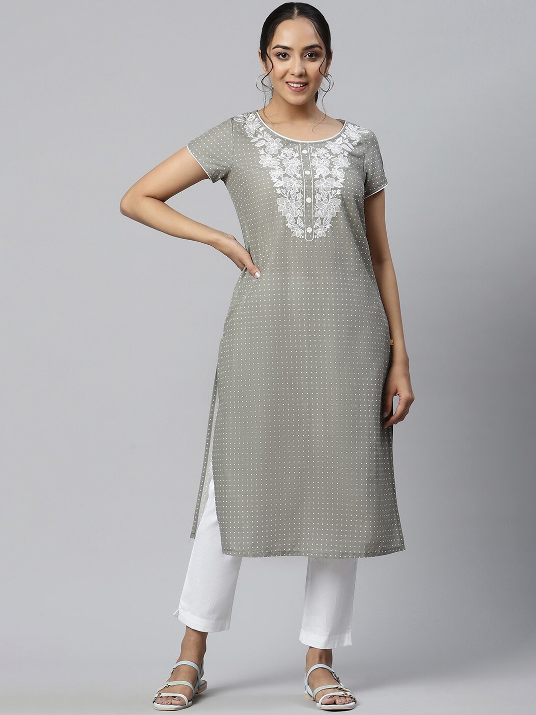 

AURELIA Women Grey Yoke Design Thread Work Kurta