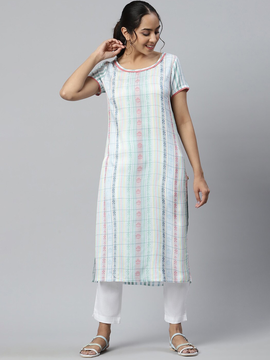 

AURELIA Women White Geometric printed Kurta