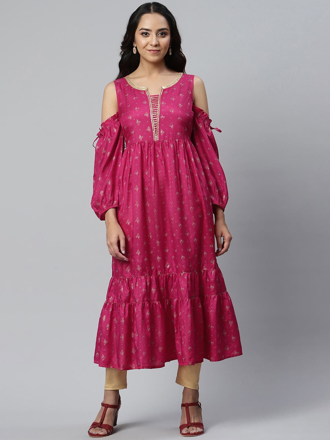 

AURELIA Women Pink Geometric Printed Cold-Shoulder Sleeves Anarkali Kurta