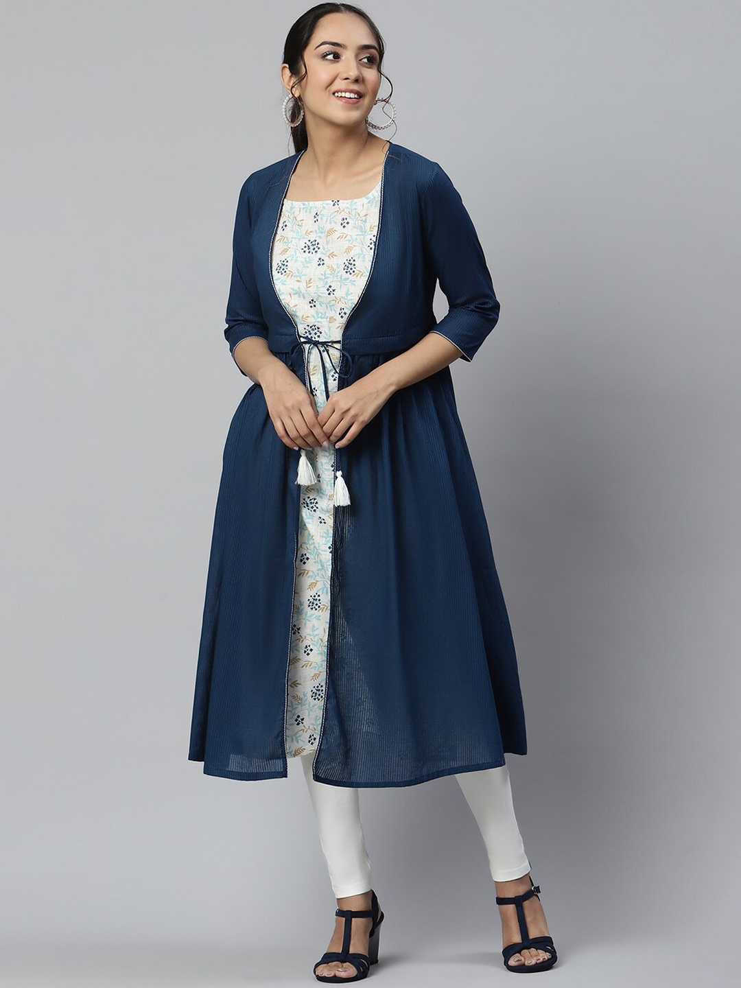 

AURELIA Women Navy Blue & White Floral Printed Layered Regular Kurta
