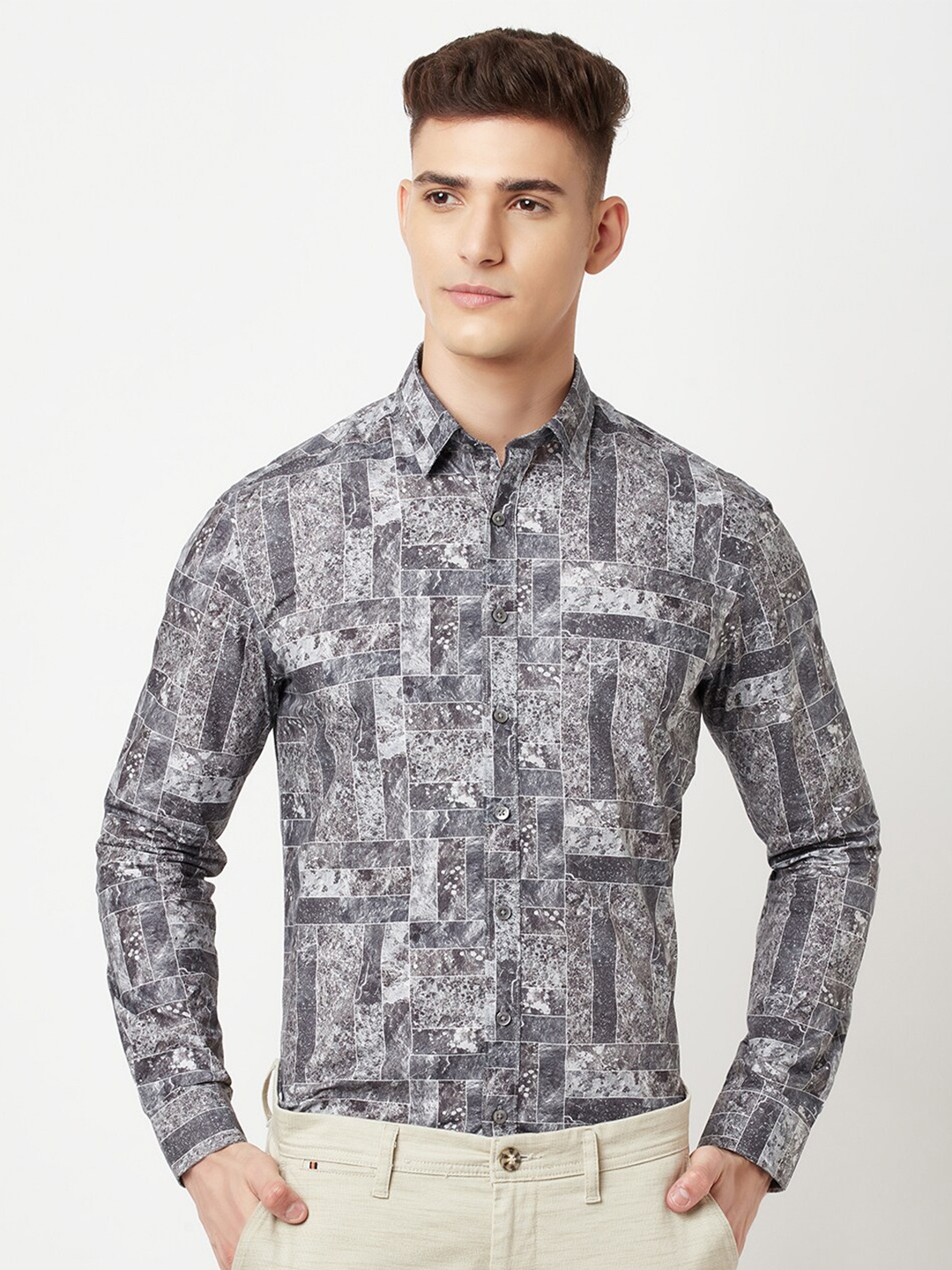 

Blue Buddha Men Grey Printed Cotton Casual Shirt