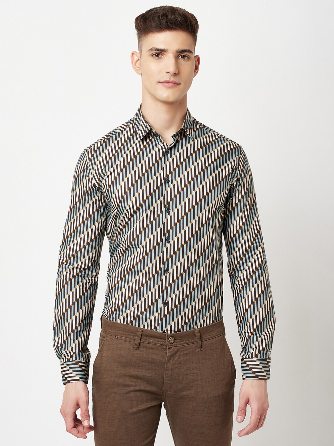 

Blue Buddha Men Green Printed Cotton Casual Shirt
