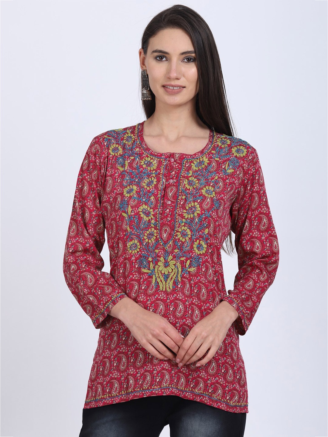 

PARAMOUNT CHIKAN Red & Blue Floral Embroidered Chikankari Pure Crepe Chikankari Kurti