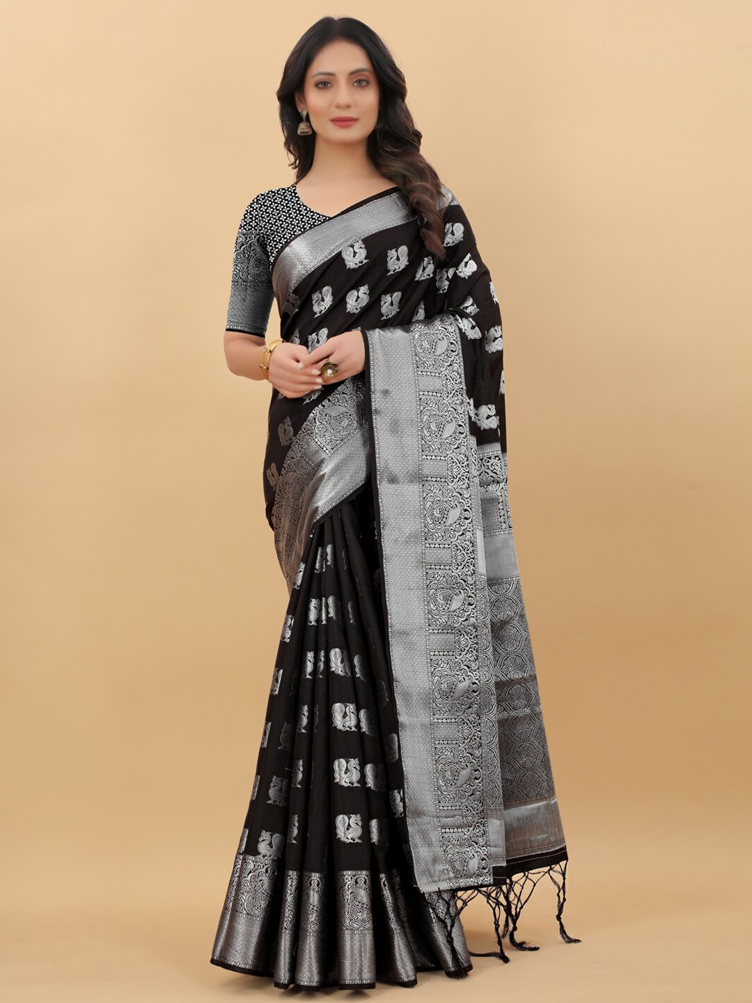 

WEAVETECH IMPEX Black & Silver-Toned Ethnic Motifs Zari Pure Silk Banarasi Saree