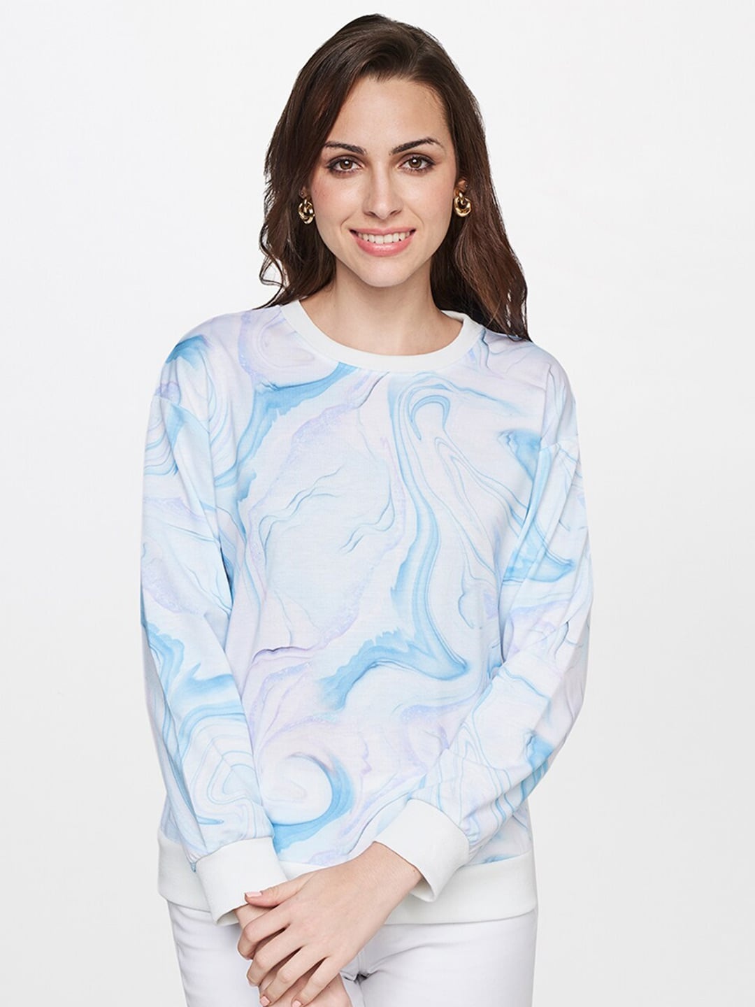 

AND White & Blue Tie and Dye Top