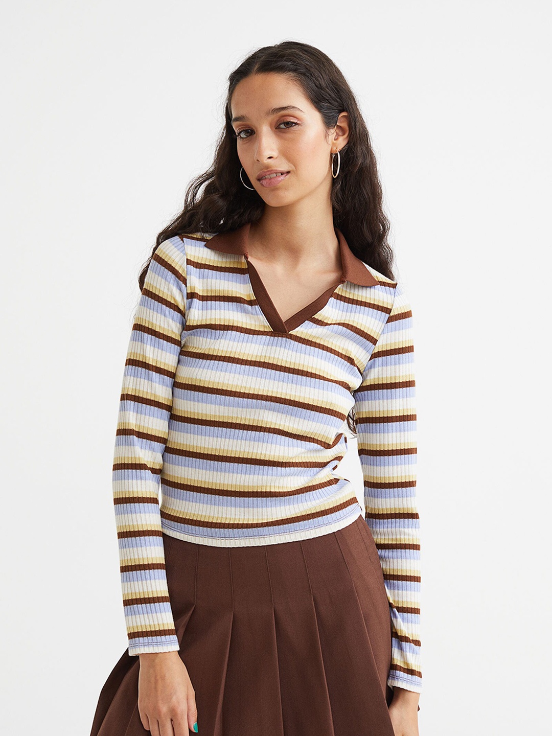 

H&M Brown Collared Ribbed Top