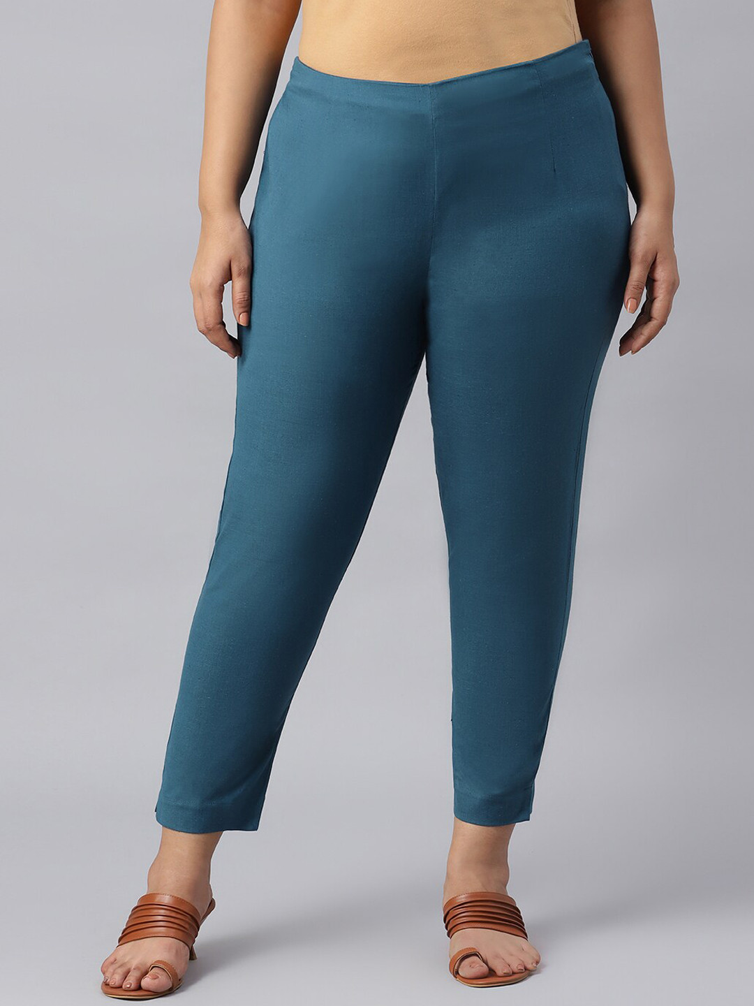 

W Women Teal Solid Skinny Fit Trousers