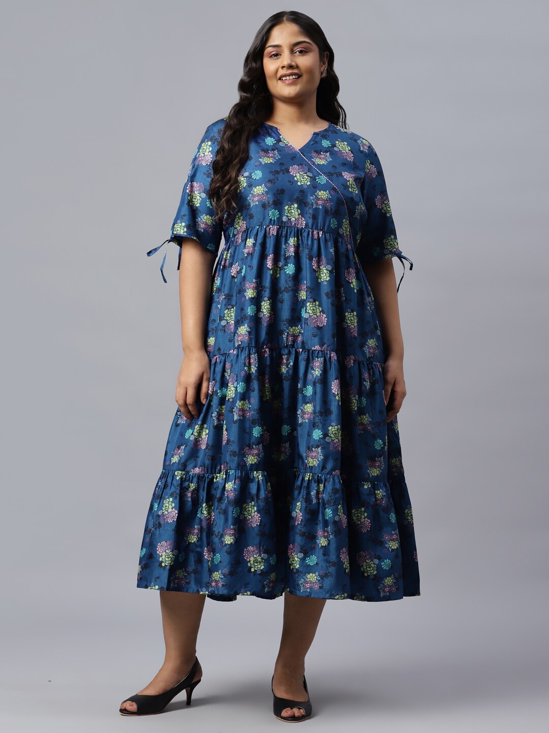 

AURELIA Plus Size Blue Floral Midi Dress
