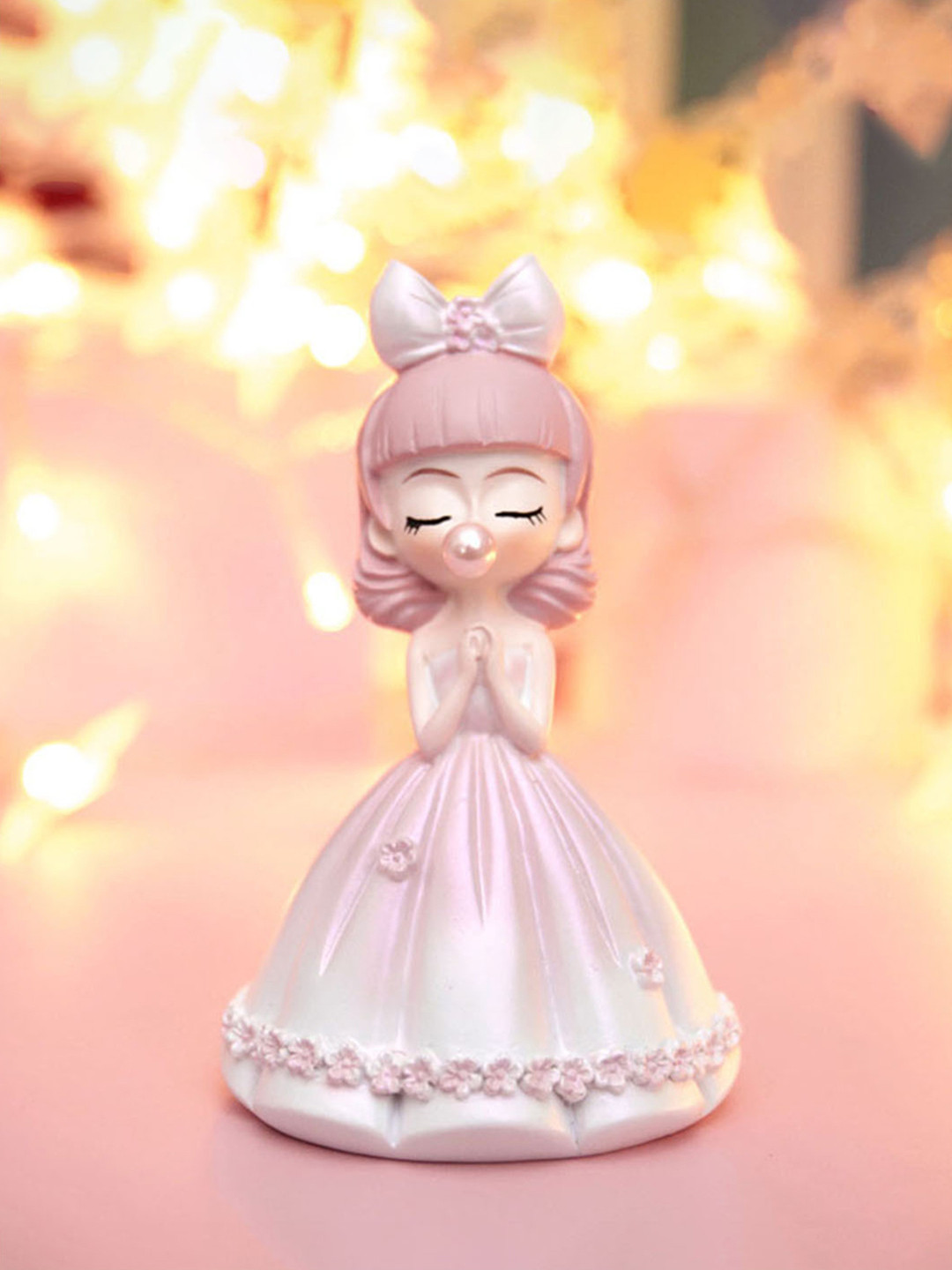 

Nestasia Pink Pearly Princess Showpiece