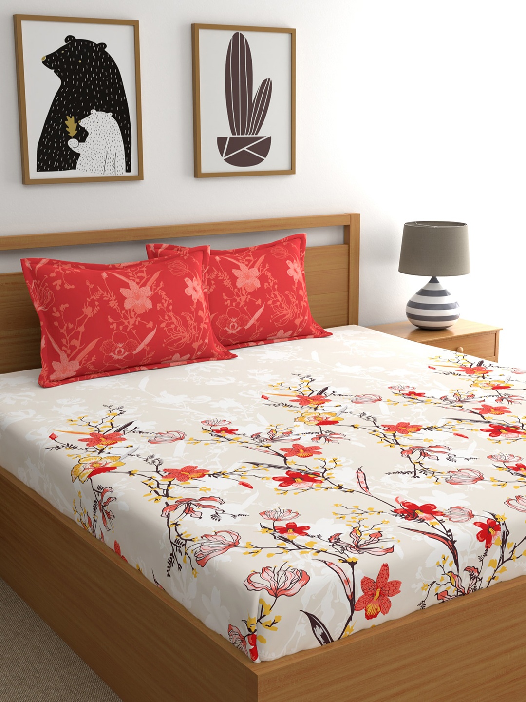 

Dreamscape Off White & Red Floral 140 TC King Cotton Bedsheet with 2 Pillow Covers