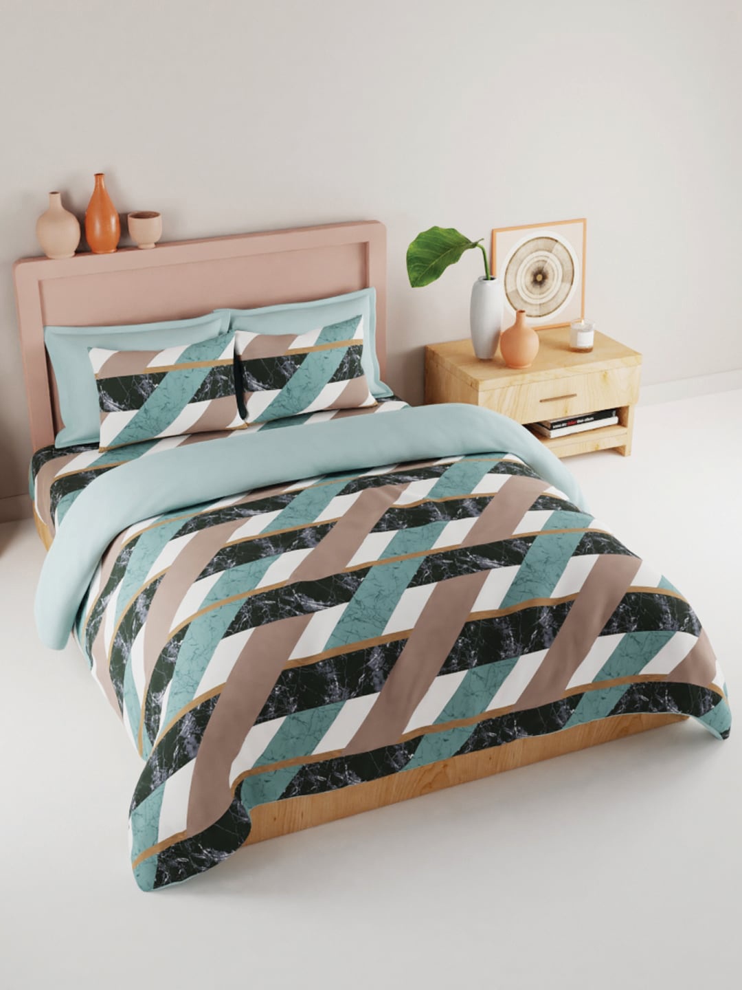 

BIANCA Green & White Floral 210 TC King Bedsheet with 2 Pillow Covers