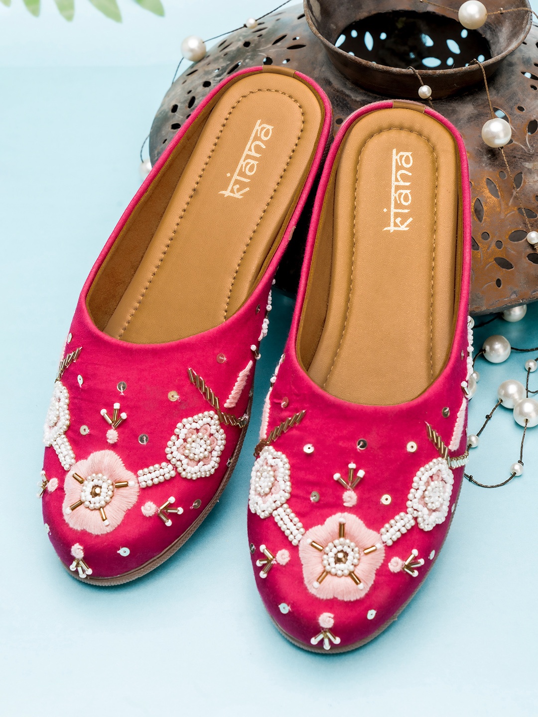 

Kiana House Of Fashion Women Red & Pink Printed Leather Ethnic Mules Flats