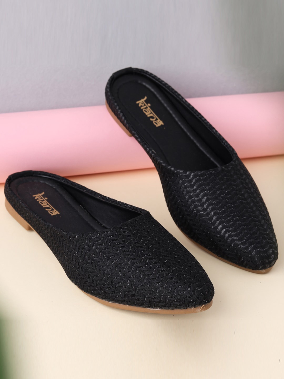 

Kiana Women Black Ethnic Flats