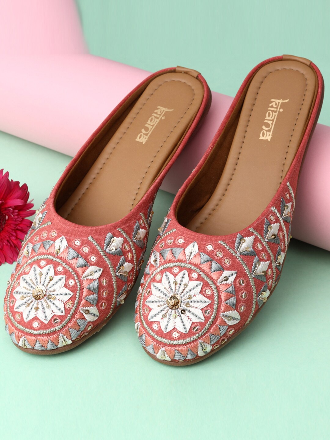 

Kiana Women Peach & White Embroidered Ethnic Flats