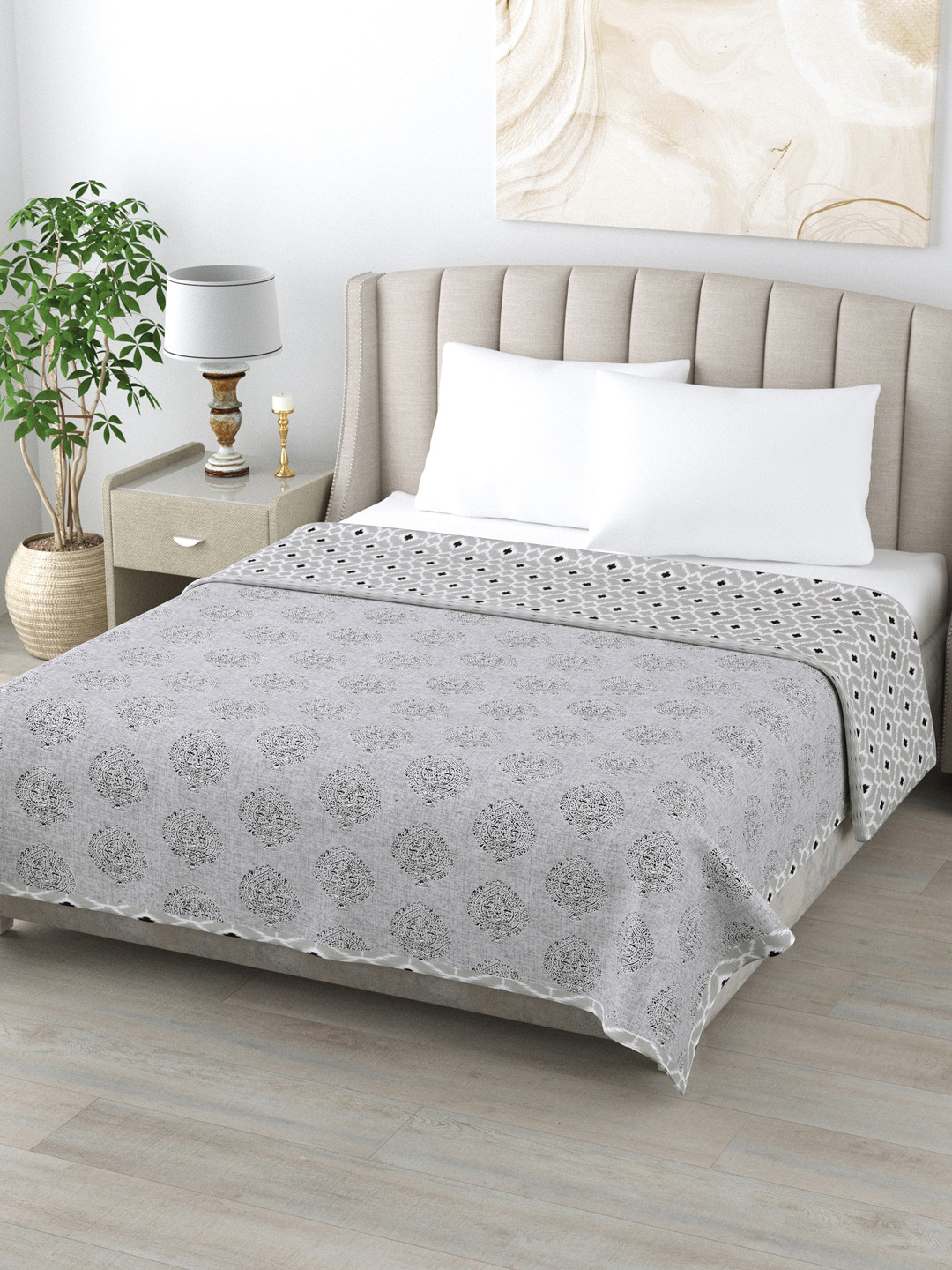 

Home Fresh Unisex Grey and White 350 GSM Dohars