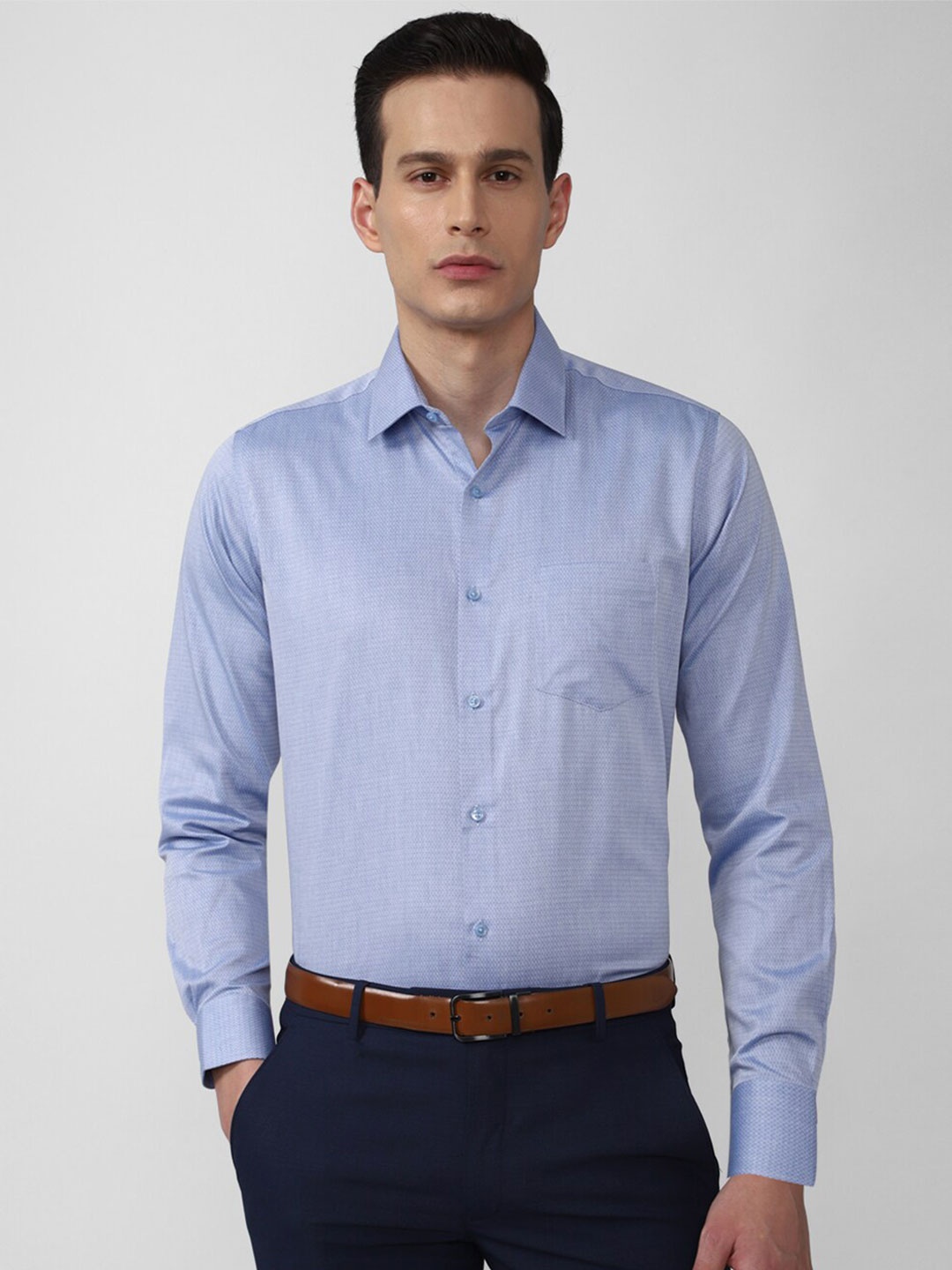 

Van Heusen Men Blue Pure Cotton Formal Shirt