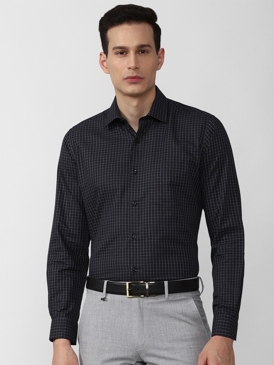 

Van Heusen Men Black Checked Formal Shirt