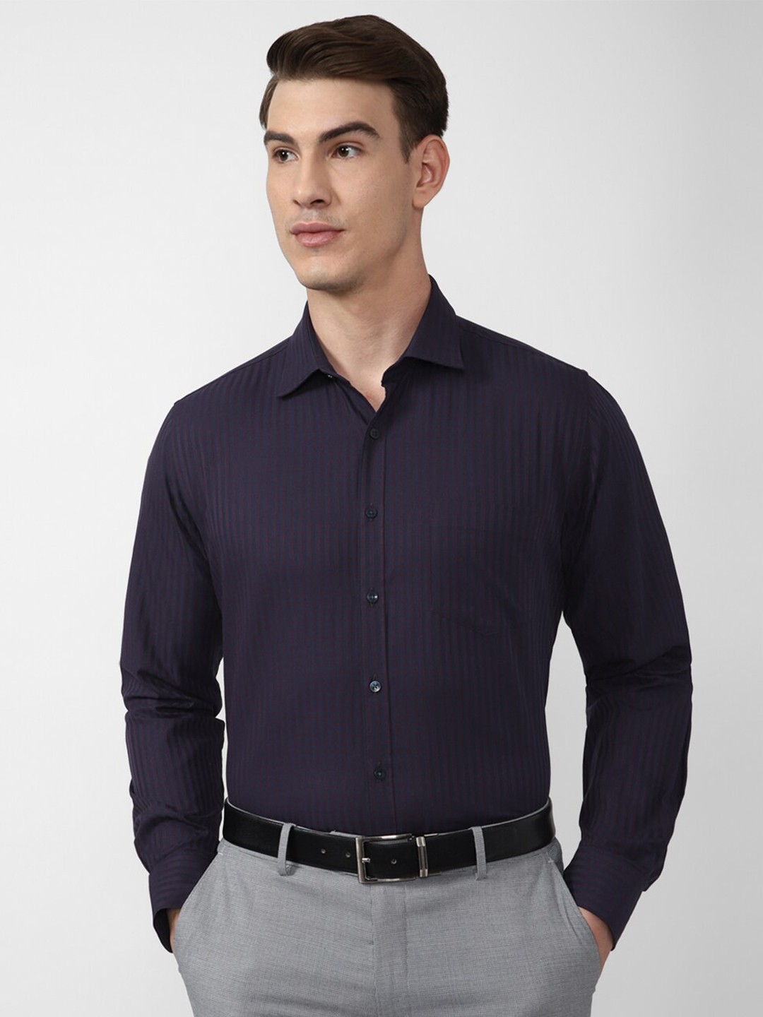 

Van Heusen Men Purple Slim Fit Formal Shirt