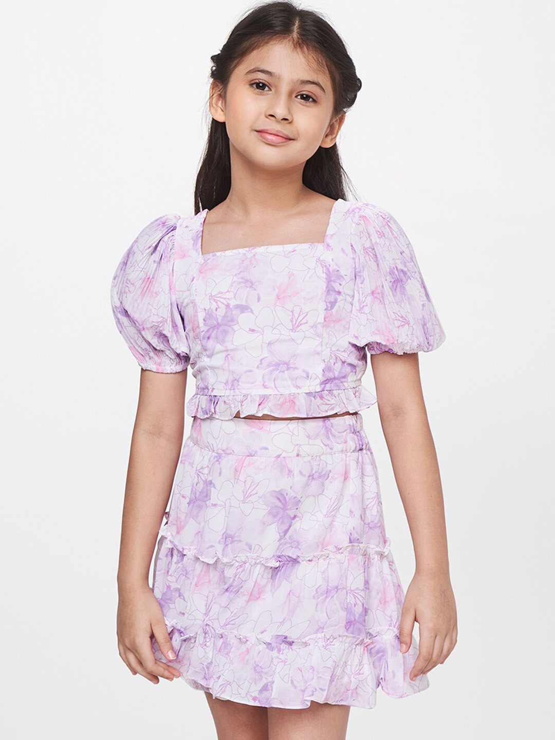 

AND Girls Purple & White Printed Puff Sleeves Top with Skirt