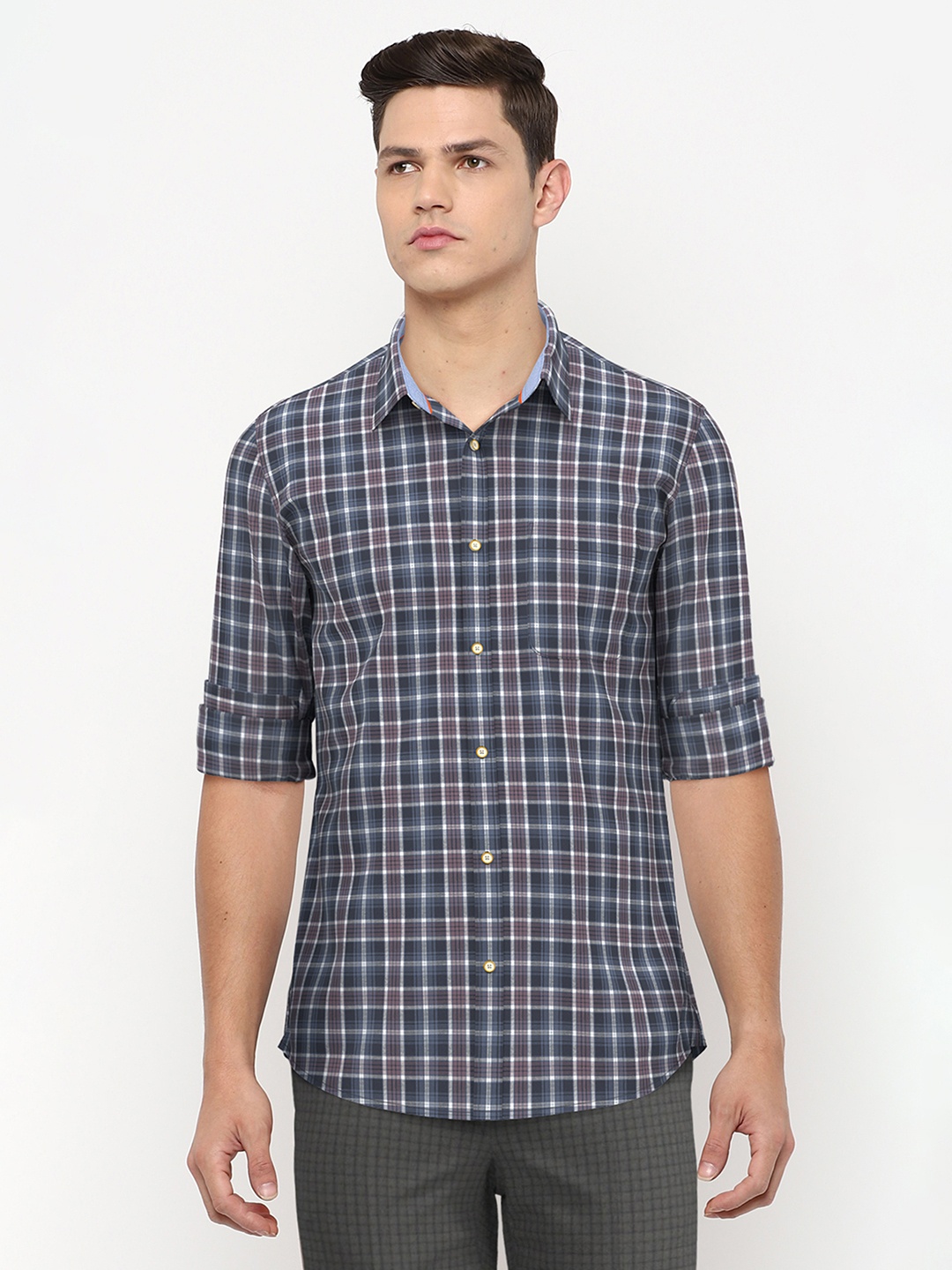 

Peter England Casuals Men Navy Blue Slim Fit Tartan Checks Checked Casual Shirt