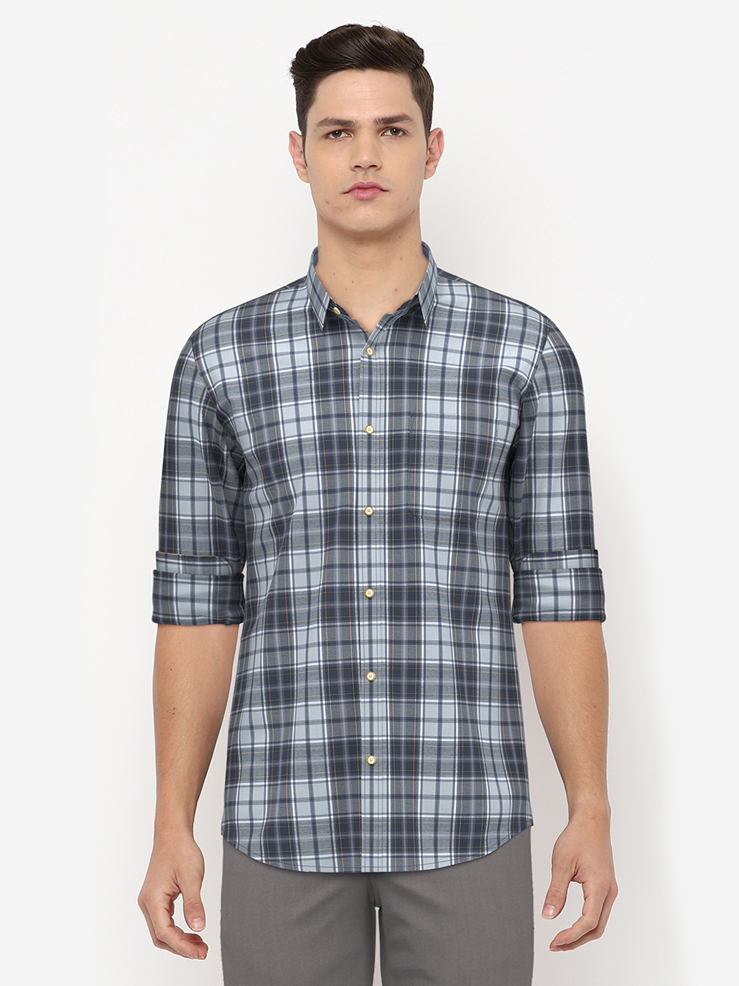 

Peter England Casuals Men Blue Slim Fit Tartan Checks Checked Casual Shirt