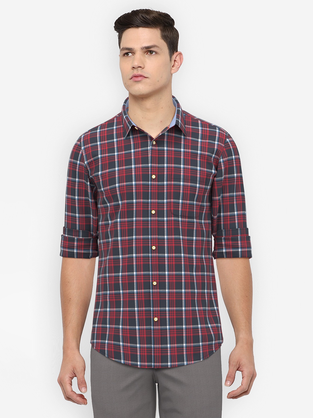 

Peter England Casuals Men Brown Slim Fit Tartan Checks Checked Casual Shirt