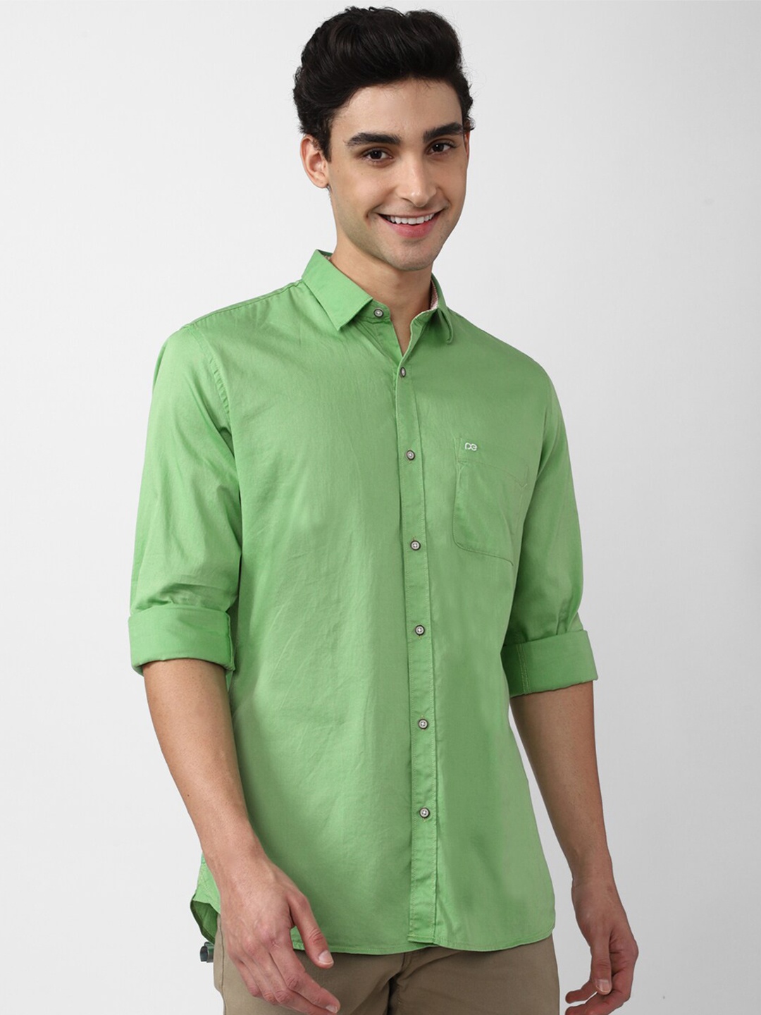 

Peter England Casuals Men Green Slim Fit Casual Shirt