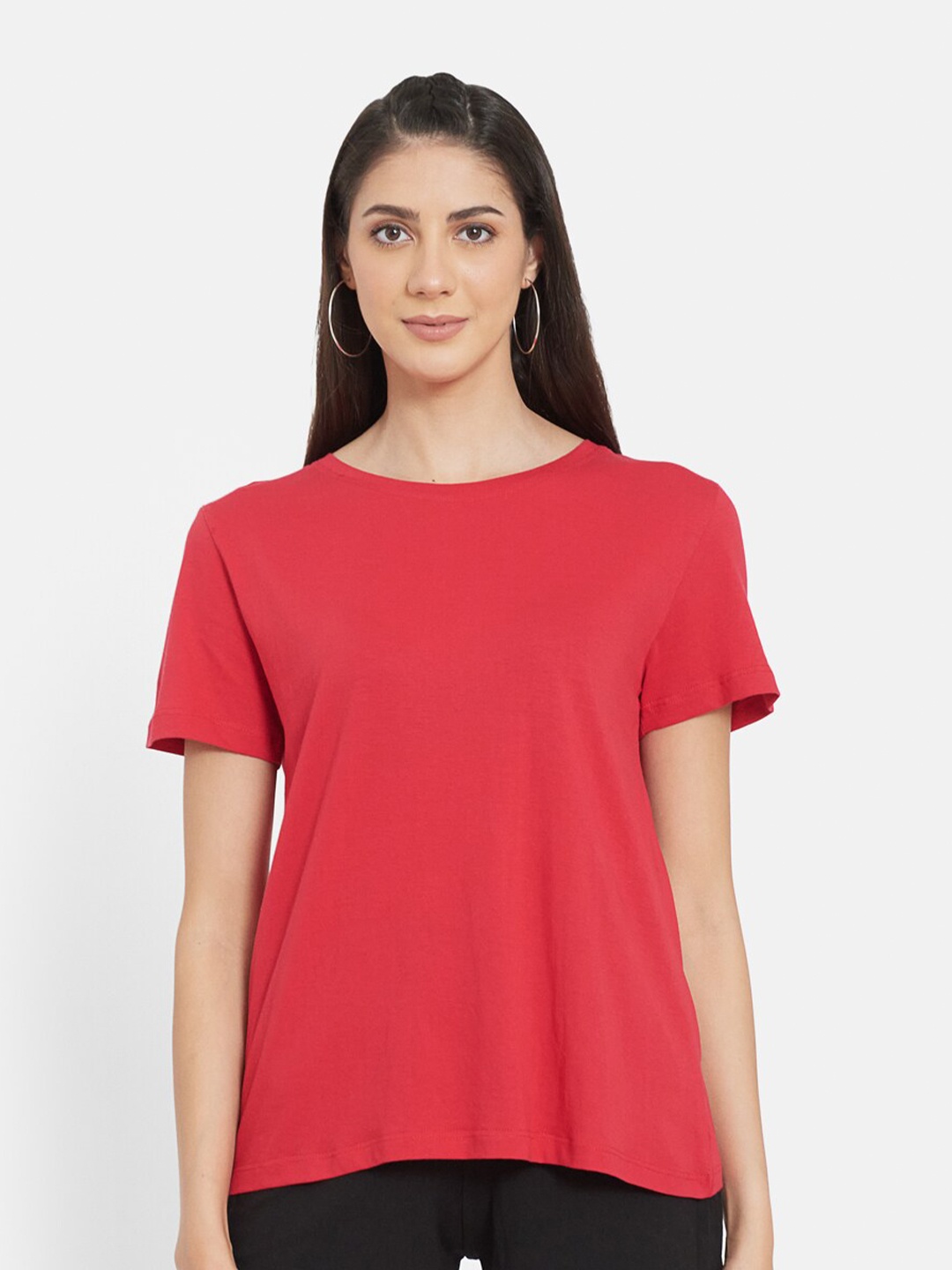 

UNMADE Women Red Organic Cotton T-shirt