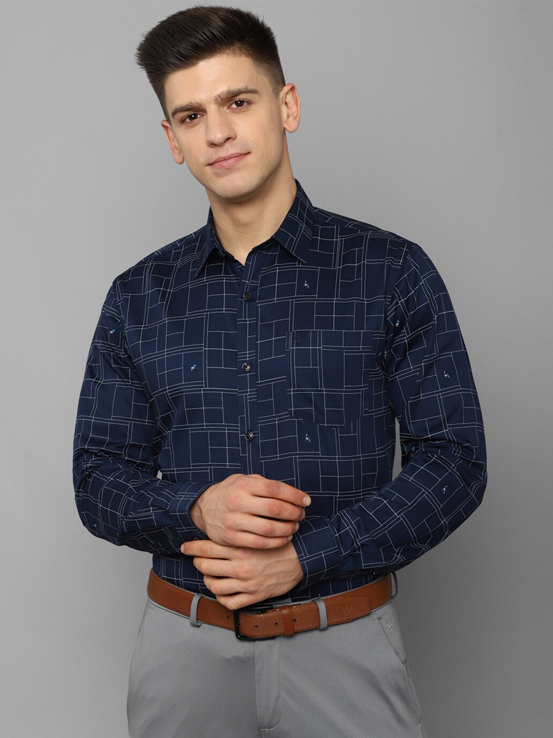 

Allen Solly Men Navy Blue Slim Fit Grid Tattersall Checks Formal Shirt