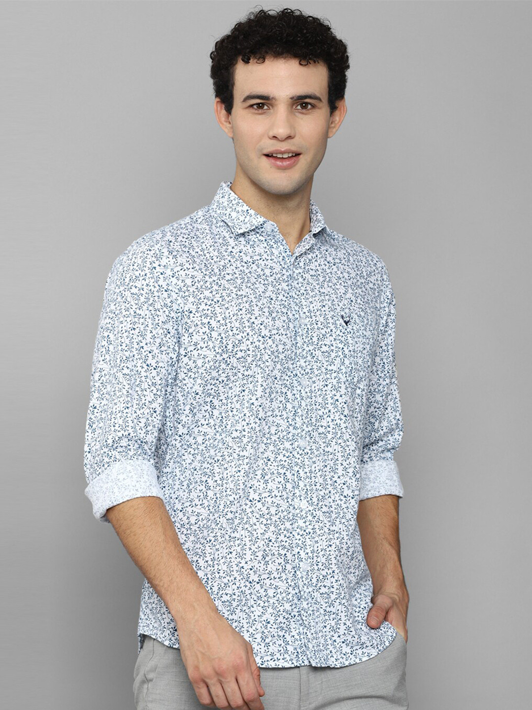 

Allen Solly Men Blue Slim Fit Floral Printed Casual Shirt