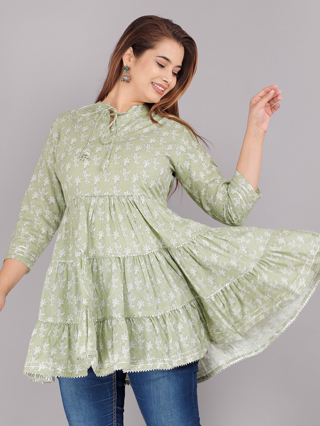 

KALINI Green Floral Printed Tiered Kurti