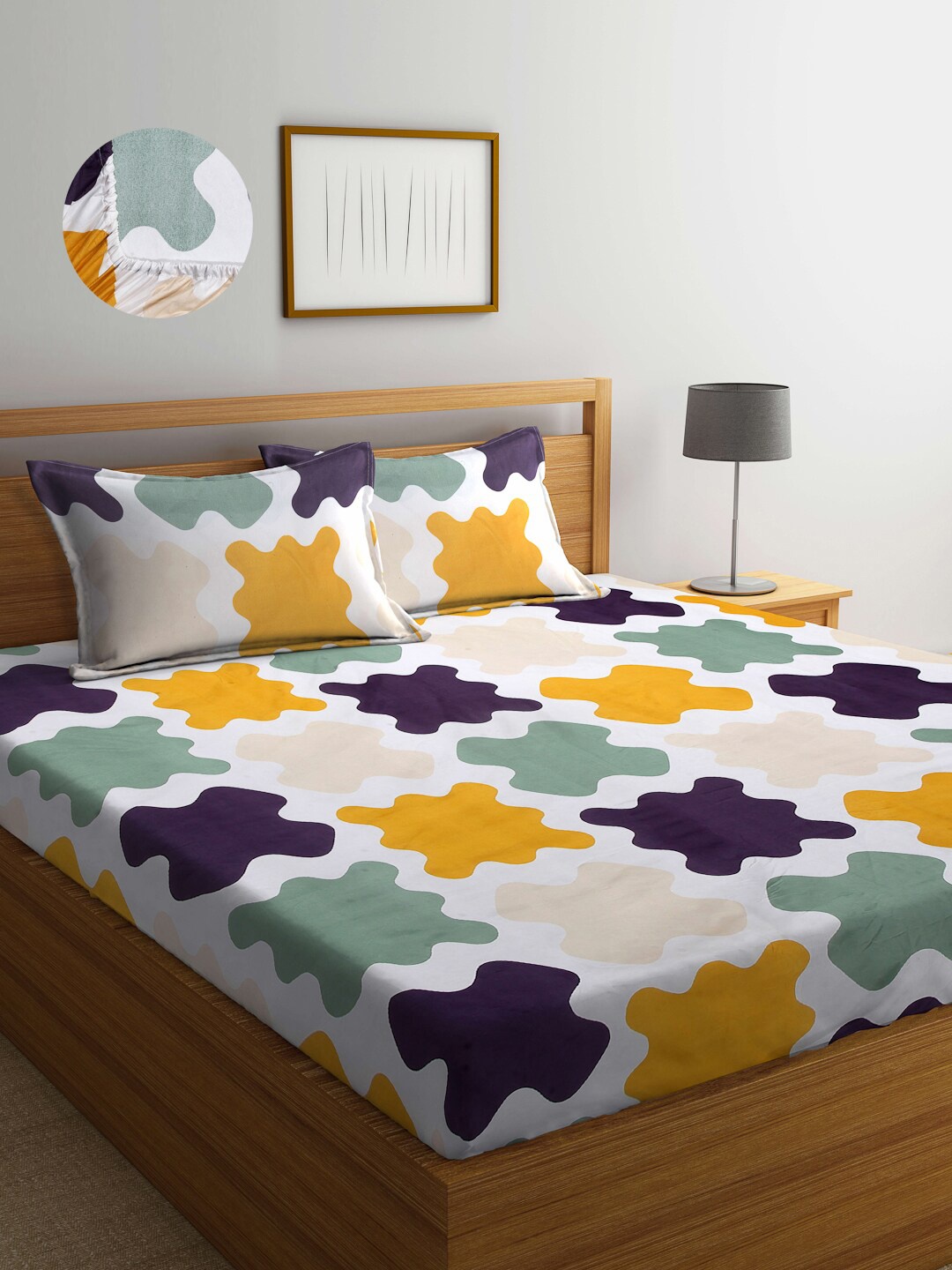 

Arrabi Yellow & White 300 TC King Bedsheet with 2 Pillow Covers