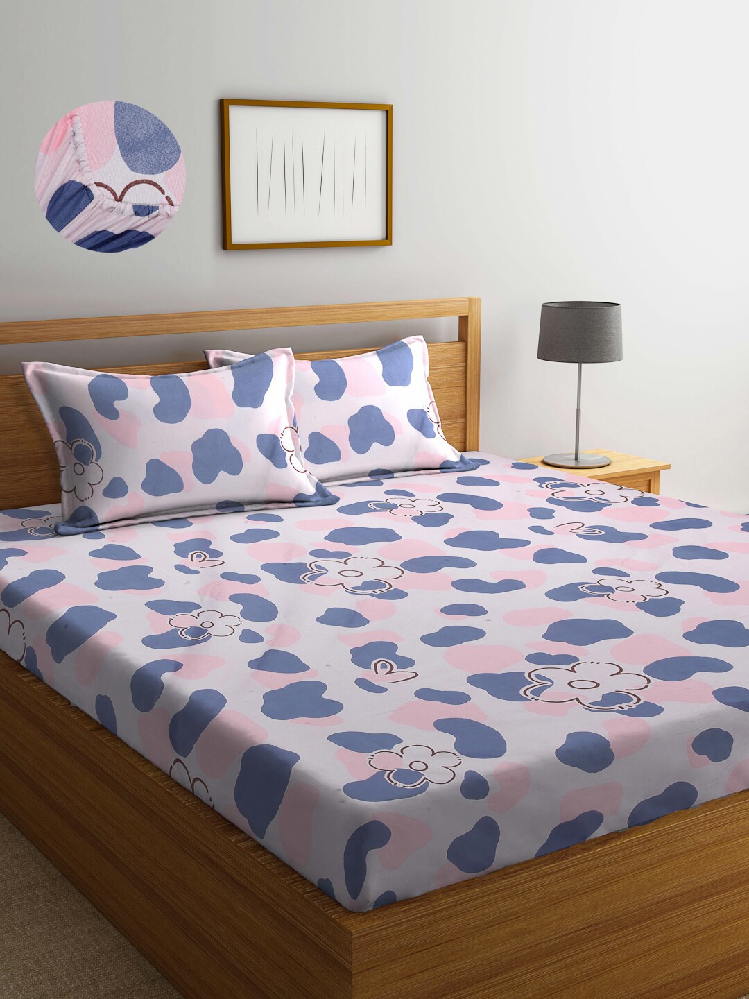 

Arrabi Pink & Grey Floral 300 TC King Bedsheet with 2 Pillow Covers