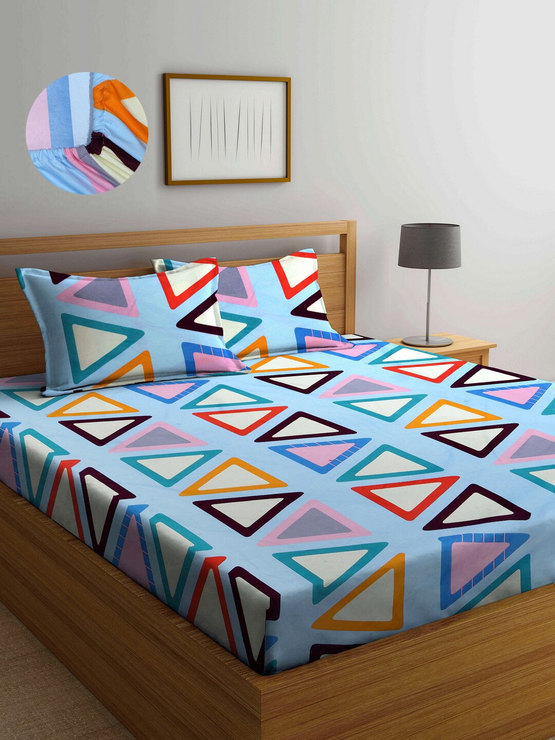

Arrabi Blue & Green Geometric 300 TC King Bedsheet with 2 Pillow Covers