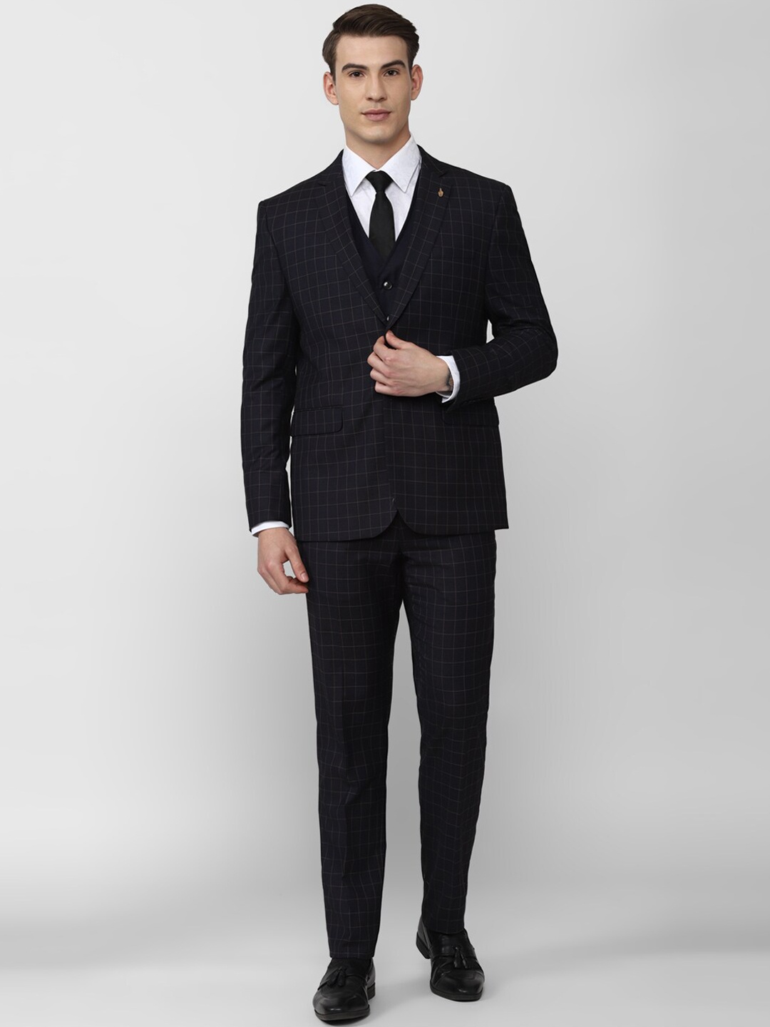 

Van Heusen Men Black Checked Slim-Fit Single-Breasted 4-Piece Formal Suit