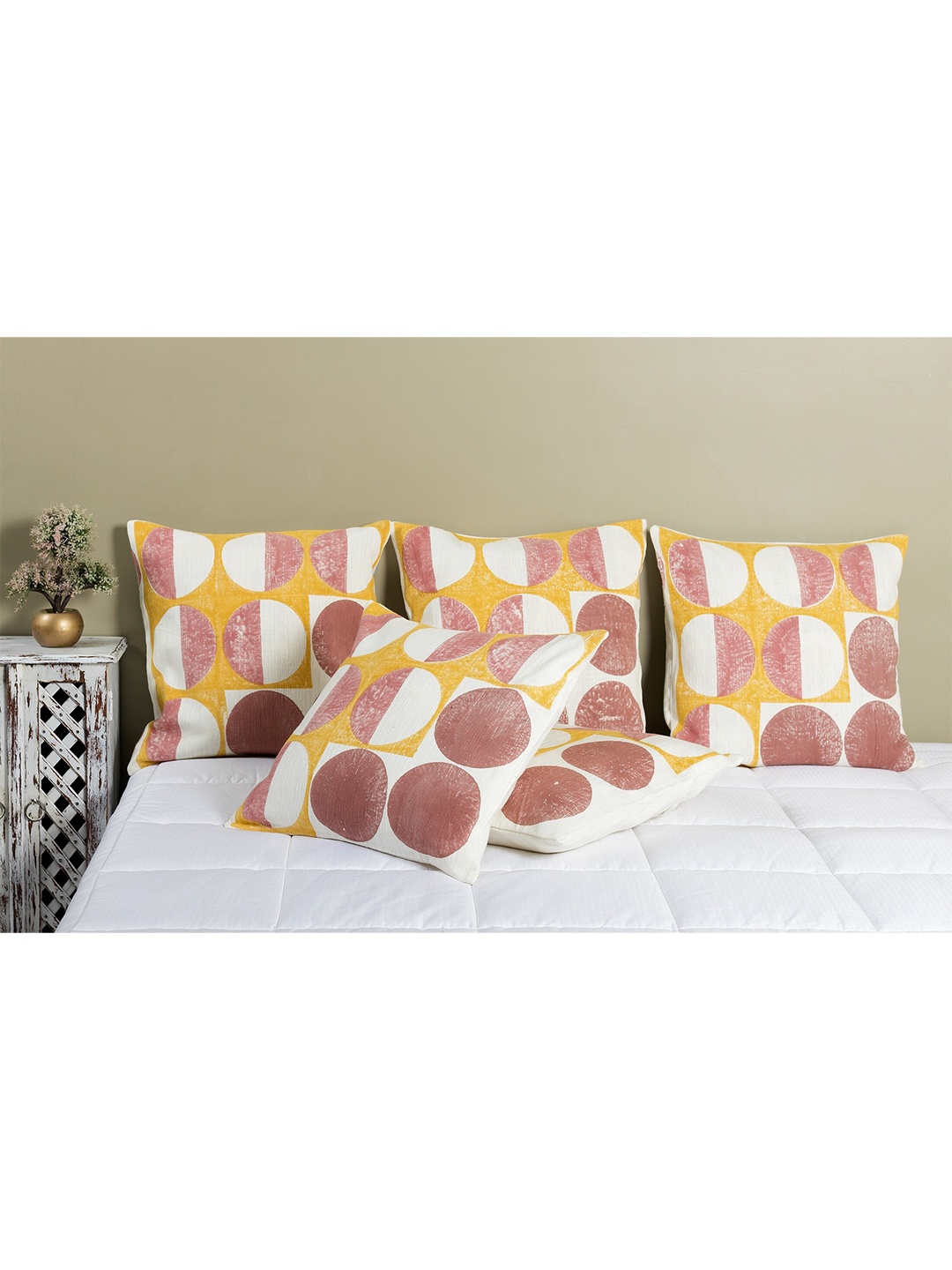

HANDICRAFT PALACE White & Brown Set of 2 Geometric Square Cushion Covers