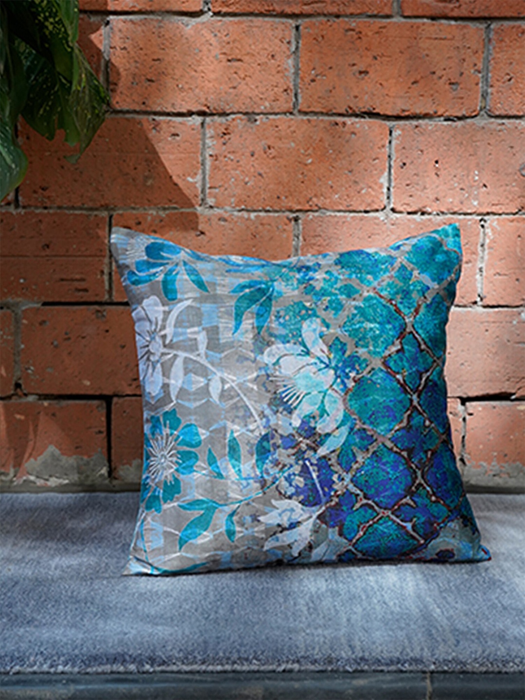 

ZEBA Multicoloured Floral Square Cushion Covers, Multi
