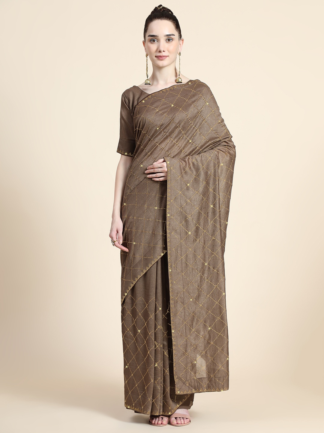 

PUNYATHA CREATION Coffee Brown Checked Pure Silk Saree
