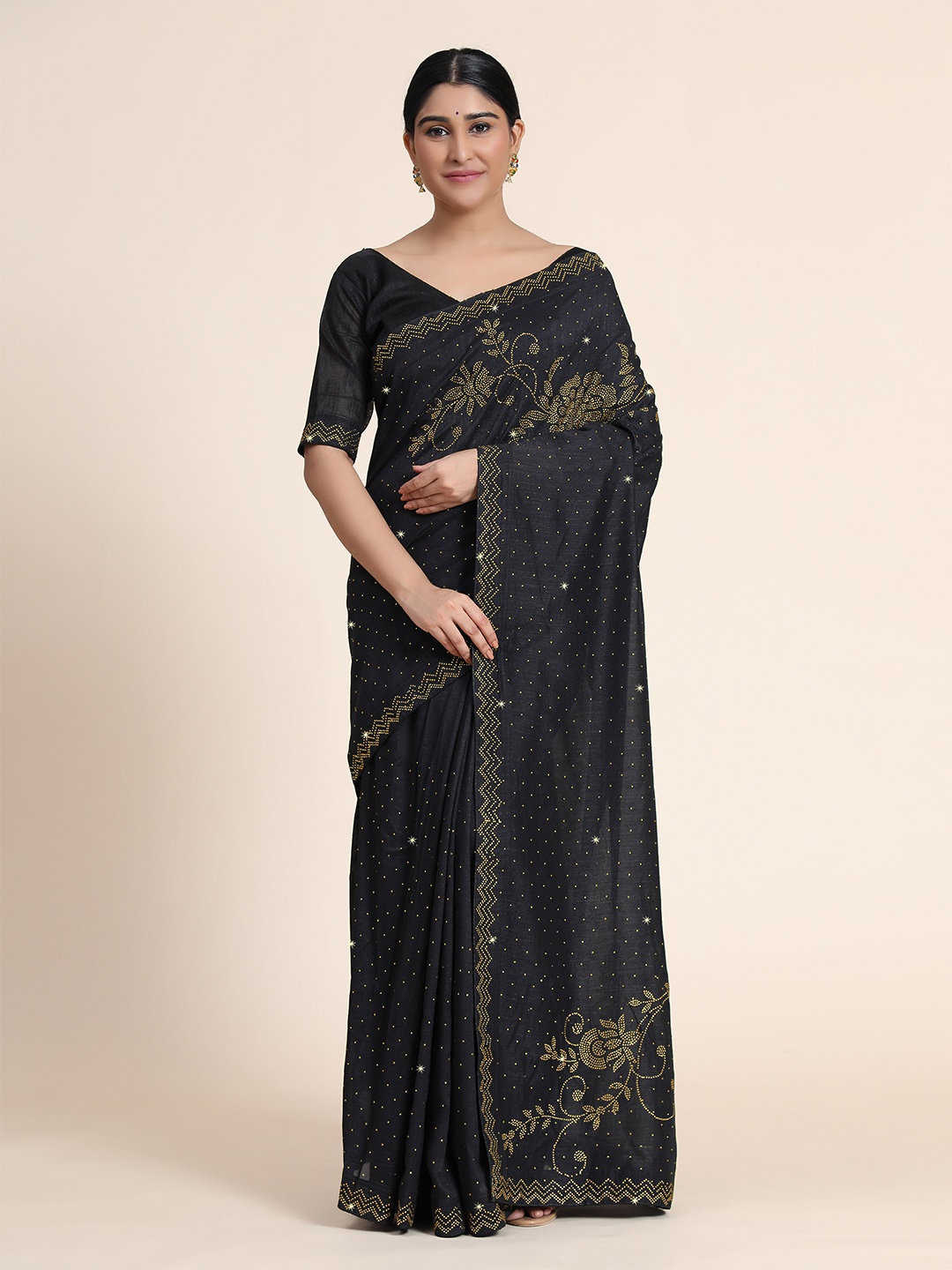 

PUNYATHA CREATION Black Floral Pure Silk Saree