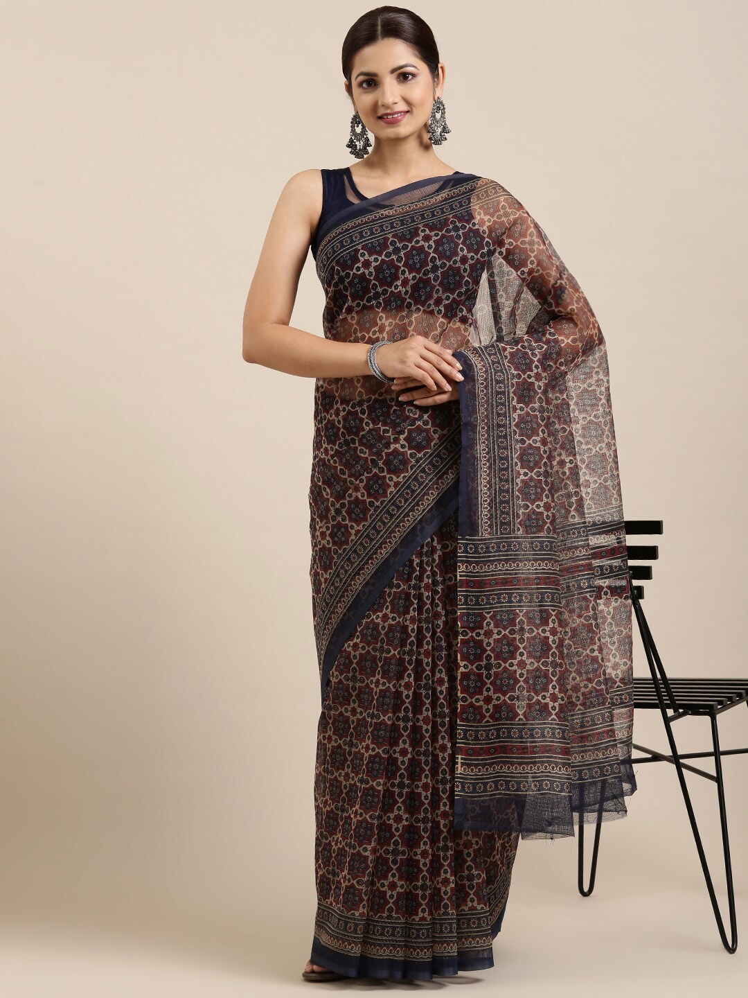 

The Chennai Silks Beige & Black Supernet Kota Saree
