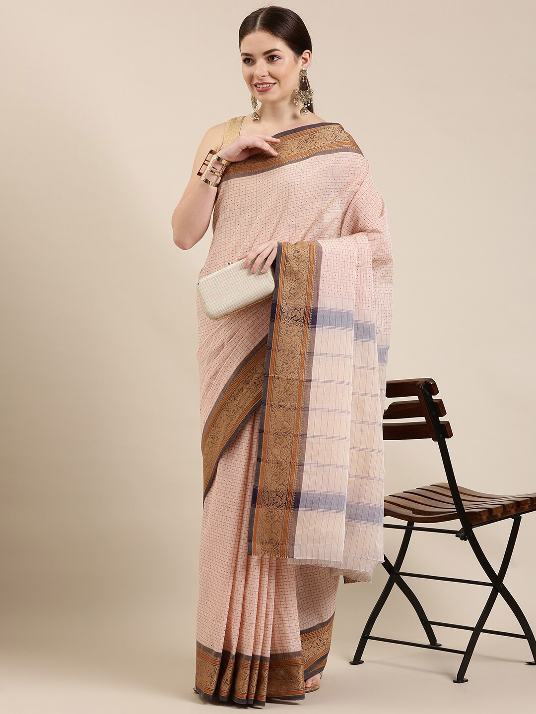 

The Chennai Silks Peach-Coloured & Black Checked Zari Pure Cotton Chettinad Saree