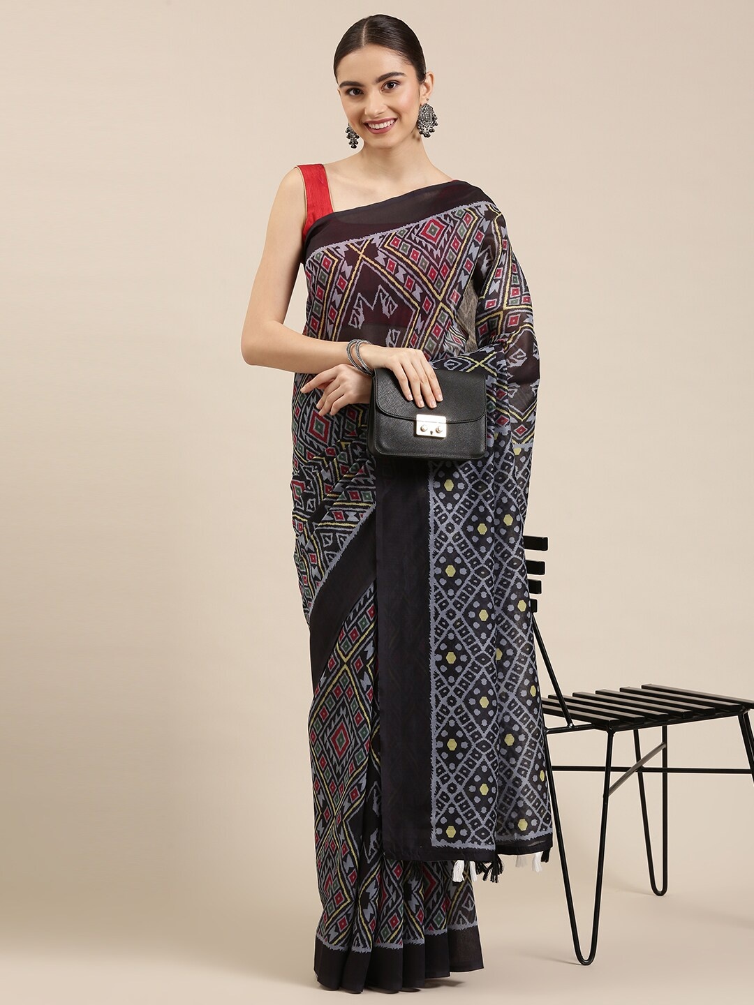 

The Chennai Silks Black & Red Bhagalpuri Saree