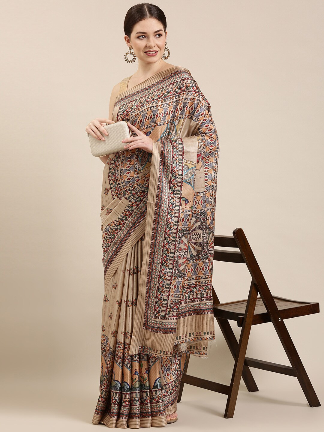 

The Chennai Silks Beige & Blue Floral Printed Saree