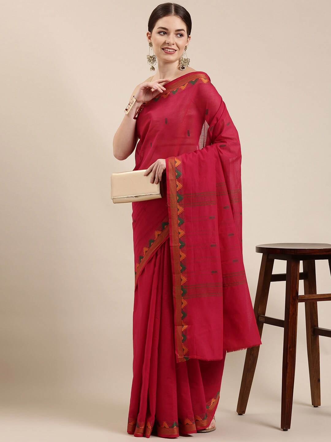 

The Chennai Silks Magenta & Green Ethnic Motifs Zari Pure Cotton Chettinad Saree