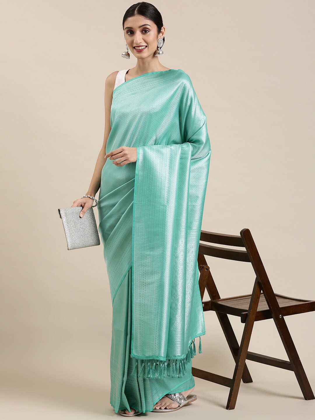 

The Chennai Silks Green Floral Zari Art Silk Saree