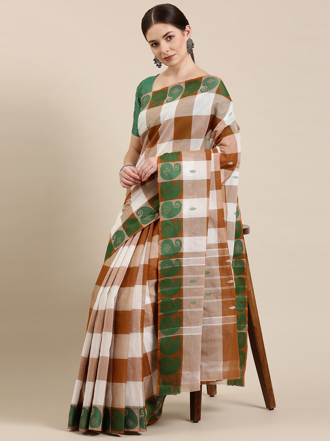 

The Chennai Silks White & Green Checked Zari Pure Cotton Chettinad Saree